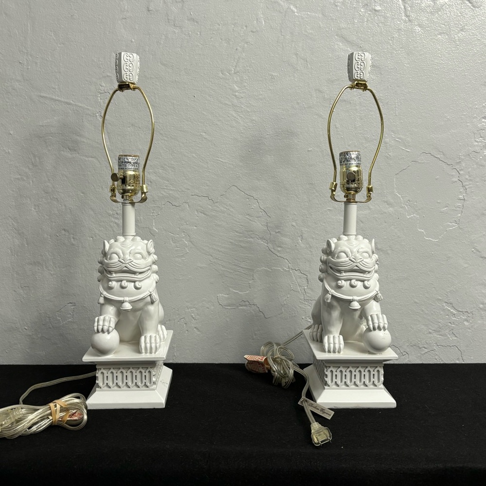 Foo dogs lamps